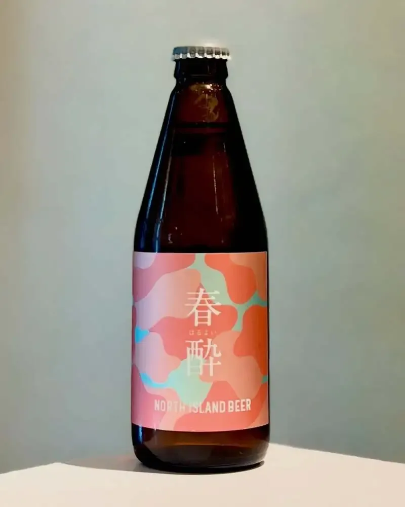 すすきのえーるSTANDが北海道クラフトビールのおすすめ商品を案内