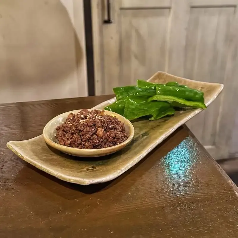 風乗りメリー六本木で羊料理「パリパリピーマン 仔羊台湾風肉味噌」限定復活、The Birdも開栓