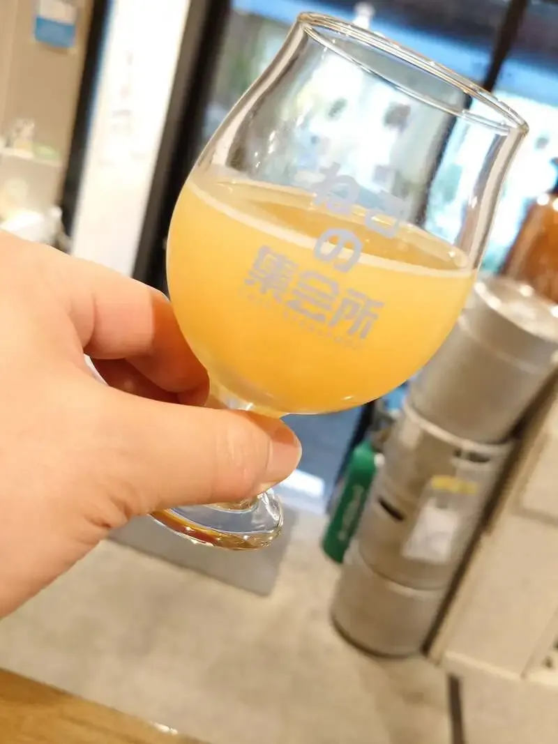 梅ヶ丘の「ねこの集会所」でNOMCRAFT『Mistic Tiger』Hazy IPAを新規開栓