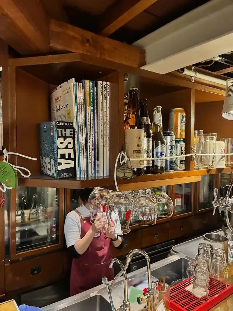 新橋DRY-DOCKで遠野醸造「しおツェン」とヒノブリューイング「ゴールドバン」開栓