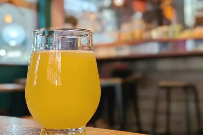 四日市HOP CROWDで伊勢角屋麦酒×VERTERE「Another Cut」開栓