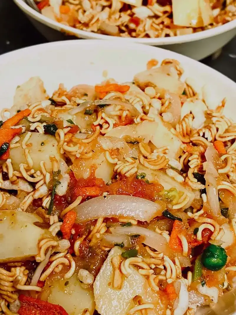 The Grafton in Gotanda Pairs Nepalese Street Food with Craft Beer