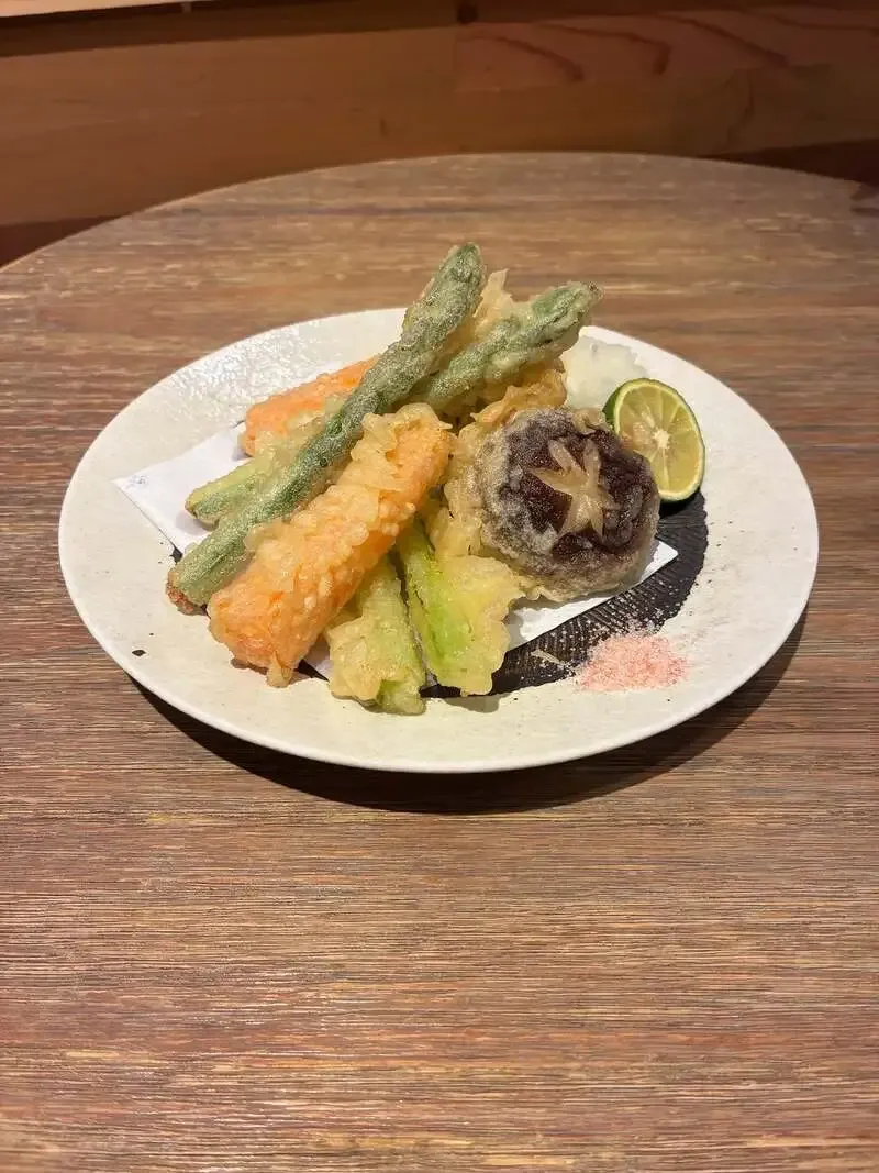 T.S.Brewery・焼鳥酒蔵 よい鳥が春野菜の天ぷらを紹介　徳島駅地下で自家製クラフトビール提供