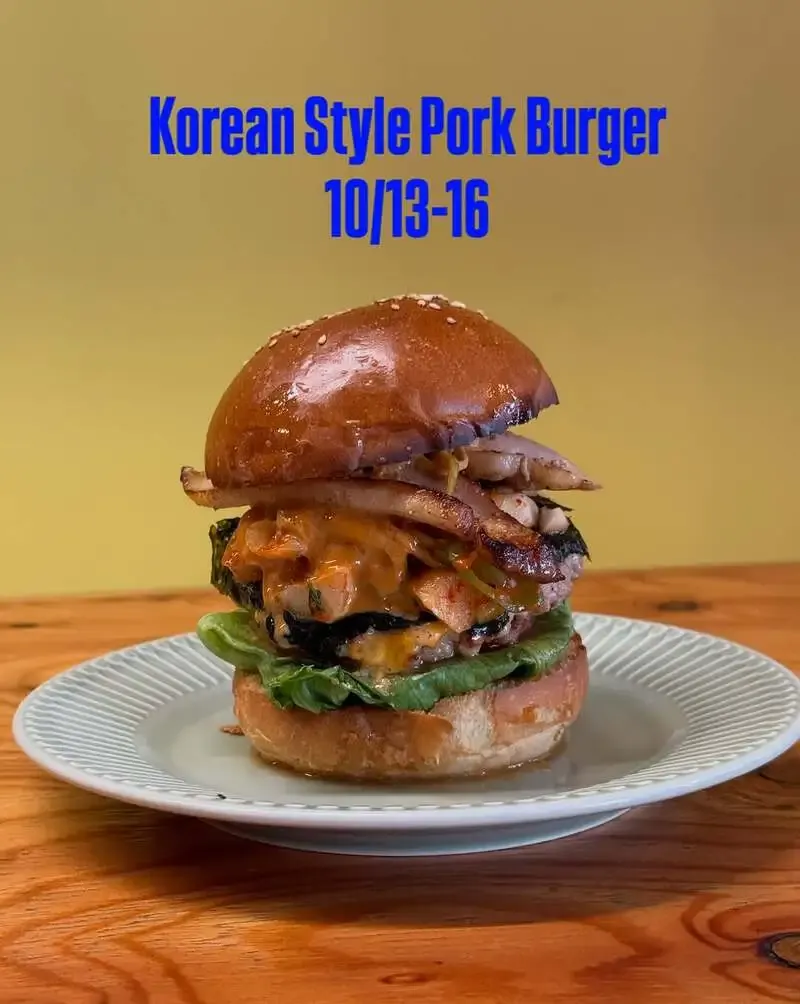 野方のNEIGHBORで8種のクラフトビール、限定Korean Style Pork Burgerも登場