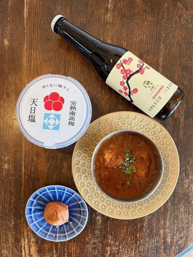 高円寺のアンドビールで梅ボーイズのコラボ2種を案内