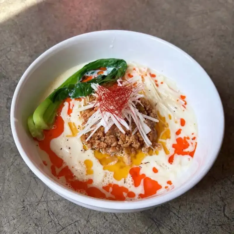 Novel Craft opens at 5 p.m. with chilled soy-milk tantan u-men and eight taps