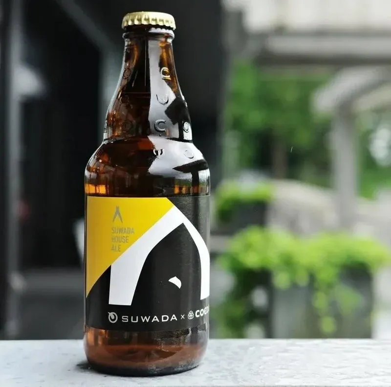 コエドブルワリー、SUWADA創業100周年コラボ「HOUSE ALE」を数量限定入荷