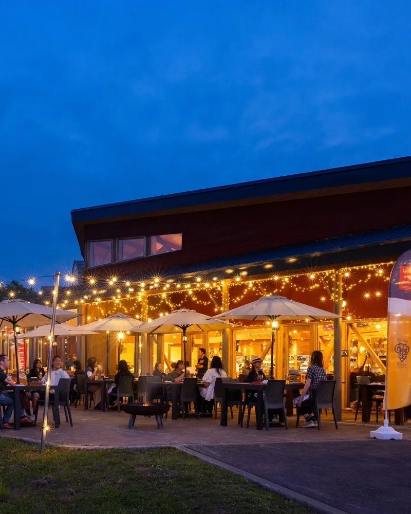 La villa LUPICIA launches Summer Terrace with seasonal beer Niseko Breeze