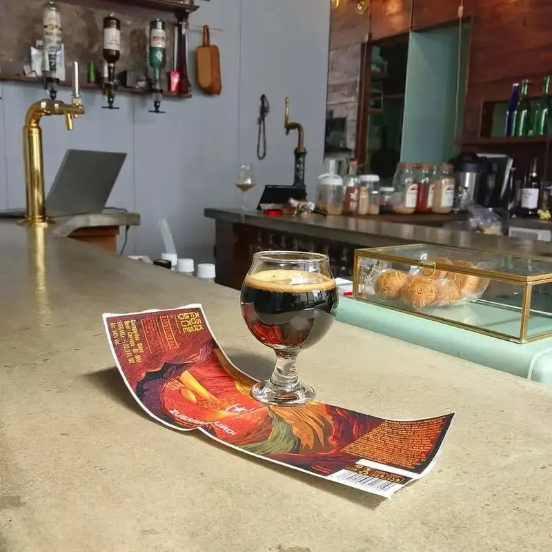 熊本・大橋電気店でBasqueland「Zugarramurdi」開栓