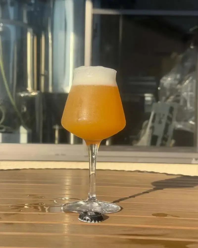 BEER OTAKU SPICE taps Sakaikashi Brewery's Oregon Fruit Apricot
