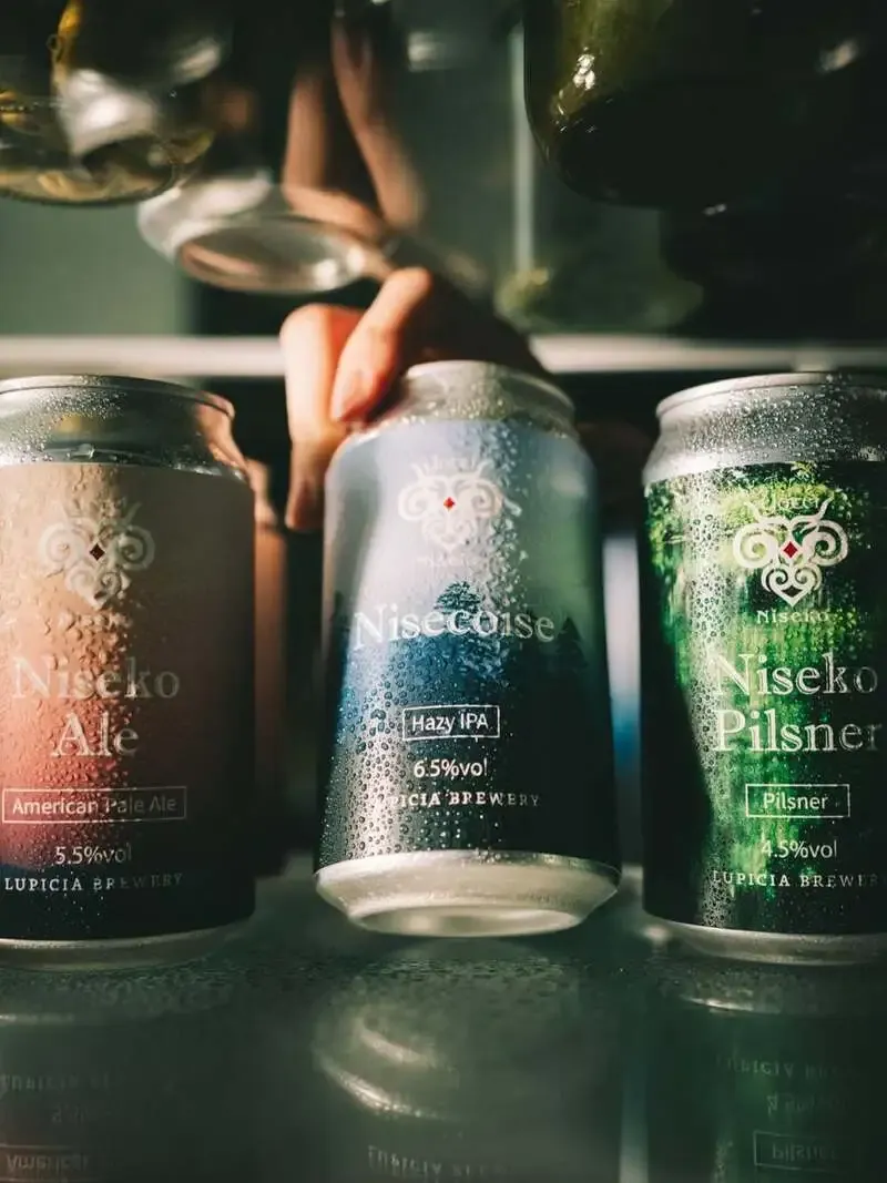 ニセコルピシアブルワリー、定番3種を刷新　缶製品の発売も開始