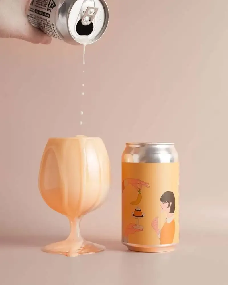 リオ・ブルーイング・コーがバナナの絵文字付き新作MILK SHAKEを公開