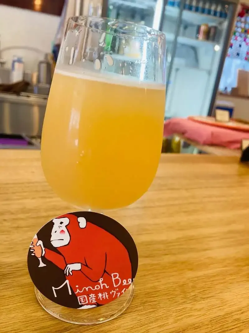 Chiitoko Shoten in Shimosuwa taps four draft beers, including Minoh Pale Ale