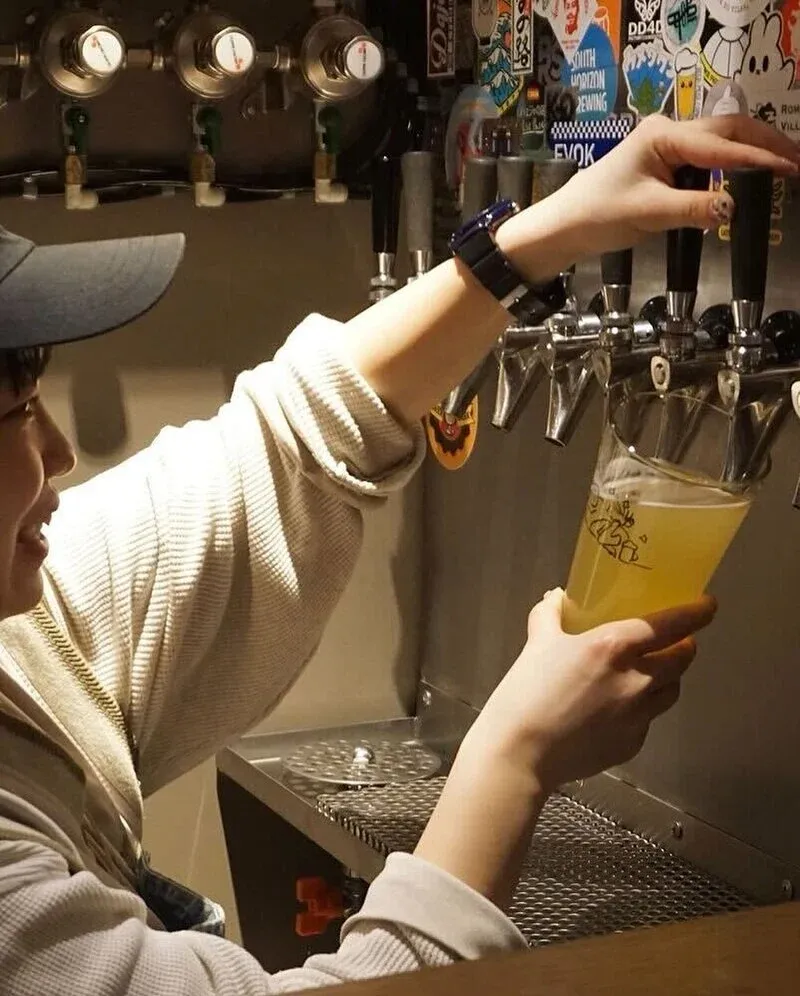 心斎橋・スタンドうみねこでDerailleur Brew Worksの個性派ビールを提供