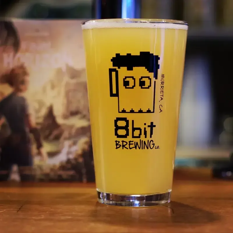 稲毛海岸のMIHAMA BASEで新規4樽開栓　8 Bit、Sierra Nevadaほか