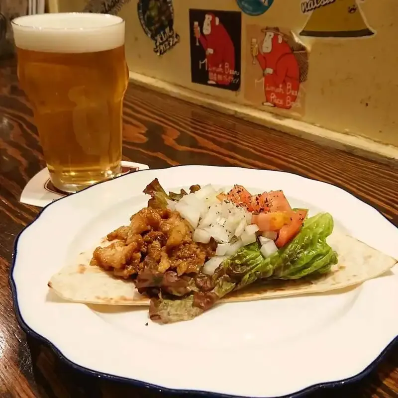 Beer House Hobbitでカルニタスに合う6種の樽生ビールを提供