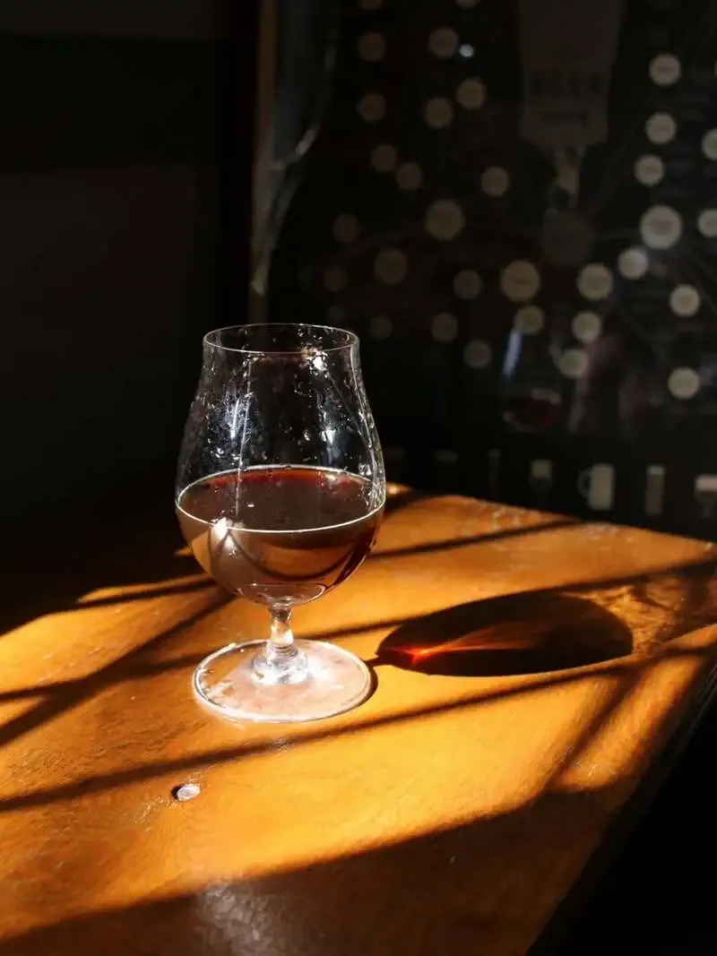 Grau Craft beer barでCAMADO新作バーレイワイン開栓、6タップ提供