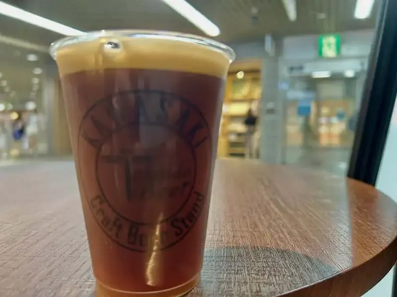 川崎アゼリアのKAWASAKI Craft Beer Stand、TKBREWING『Teardrop Amber』など18タップ