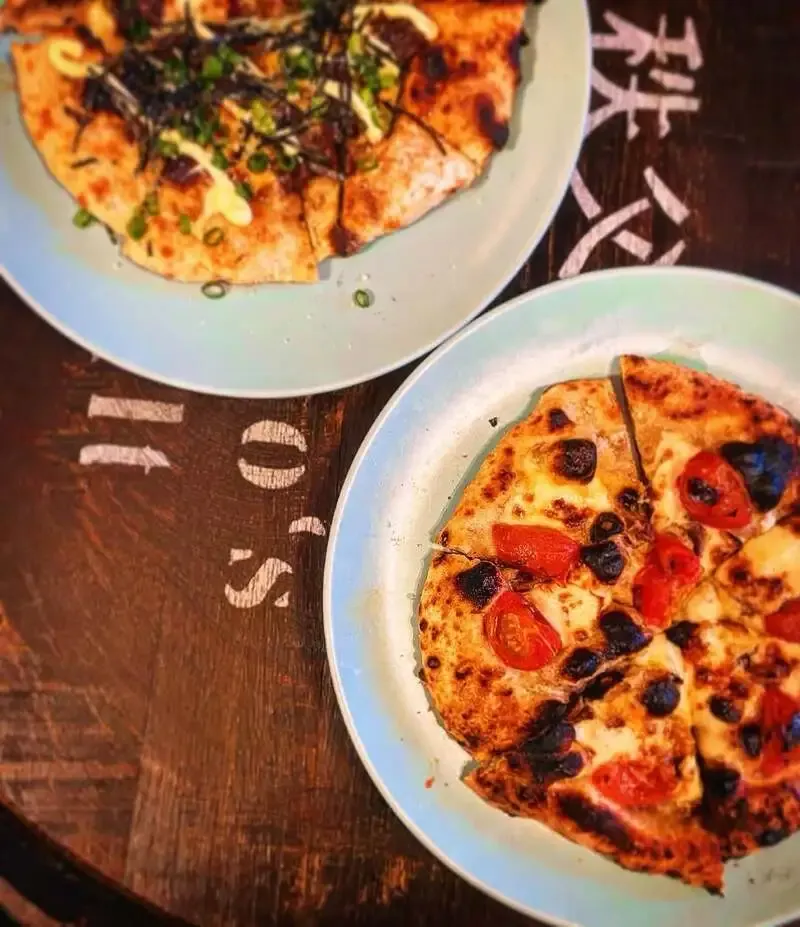 GROW BREW HOUSE、週末ピザ提供と「平次」復活を告知　6種の自家醸造を案内