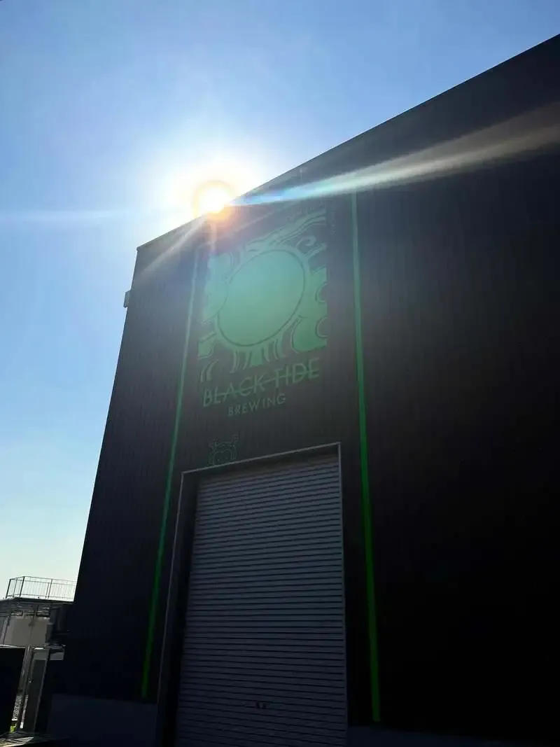 BLACK TIDE BREWINGで醸造所完成式 気仙沼のブリューパブが節目