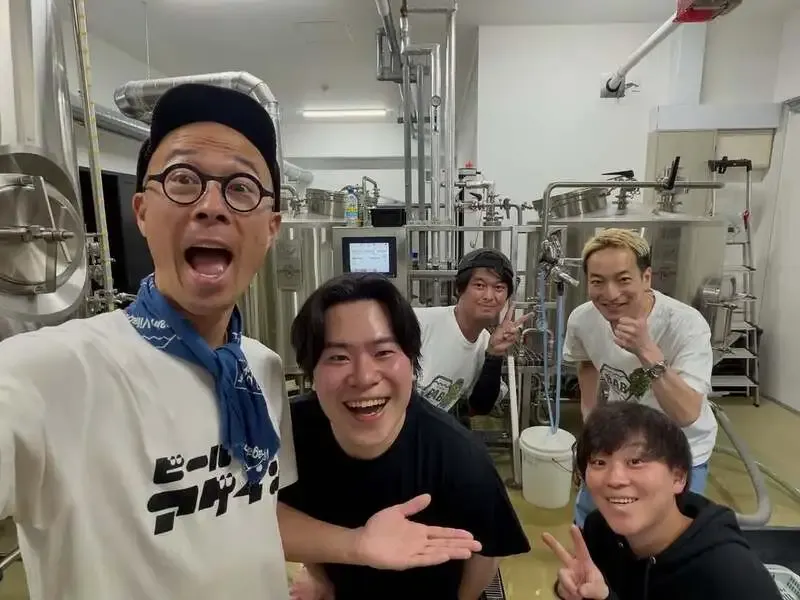 神楽坂BEER OLYN4周年記念ビールをヴィ・アゲイン・ブリューイングが醸造