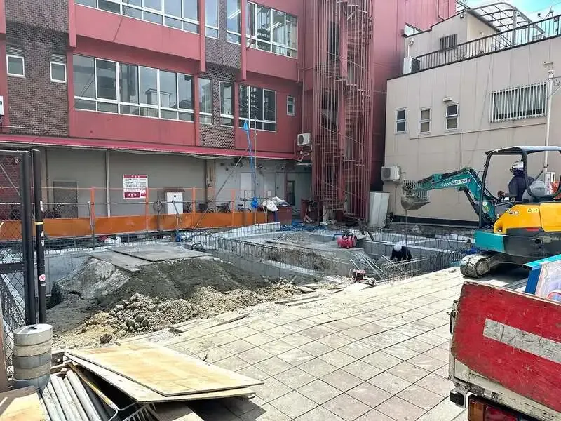 大阪・京橋のクラフトビアスポット ハトホル、12種の樽生を案内