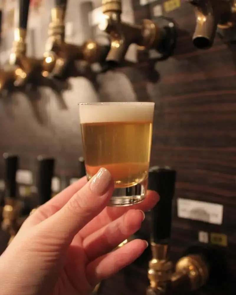 池袋のvivo! BEER＋DININGBARでうしとらブルワリー「ミヤシタパークIPA」開栓、周年企画も予告