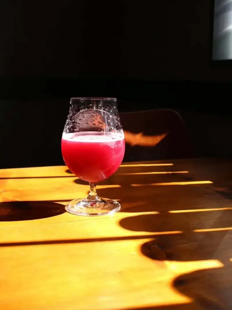 ふじみ野のGrau Craft beer barで「苗間坂 Blueberry Sour」復活開栓